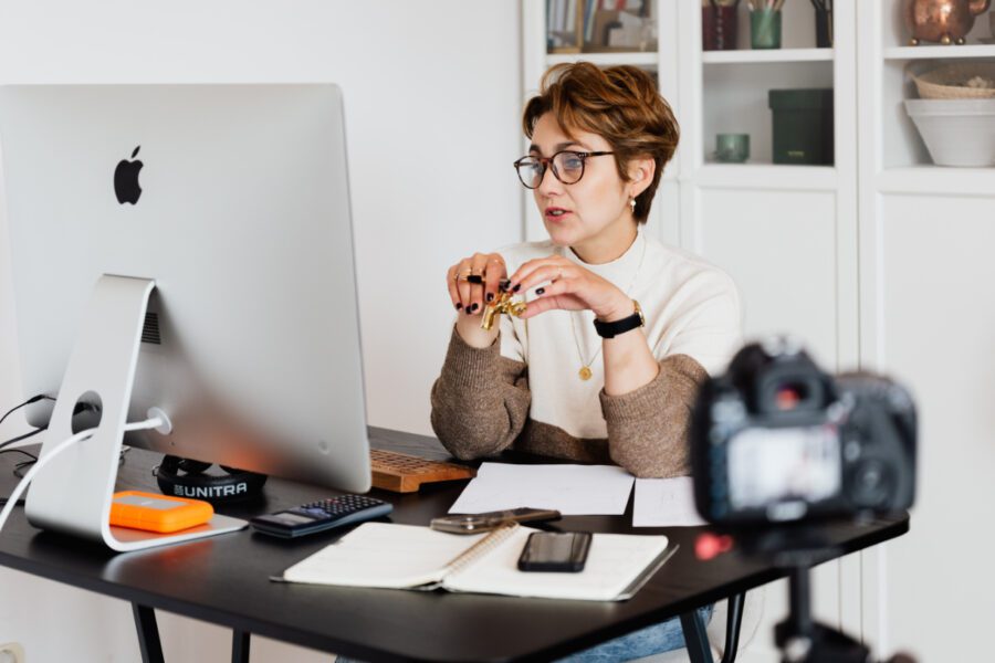 Creative Ways for Photographers to Make Money from Home